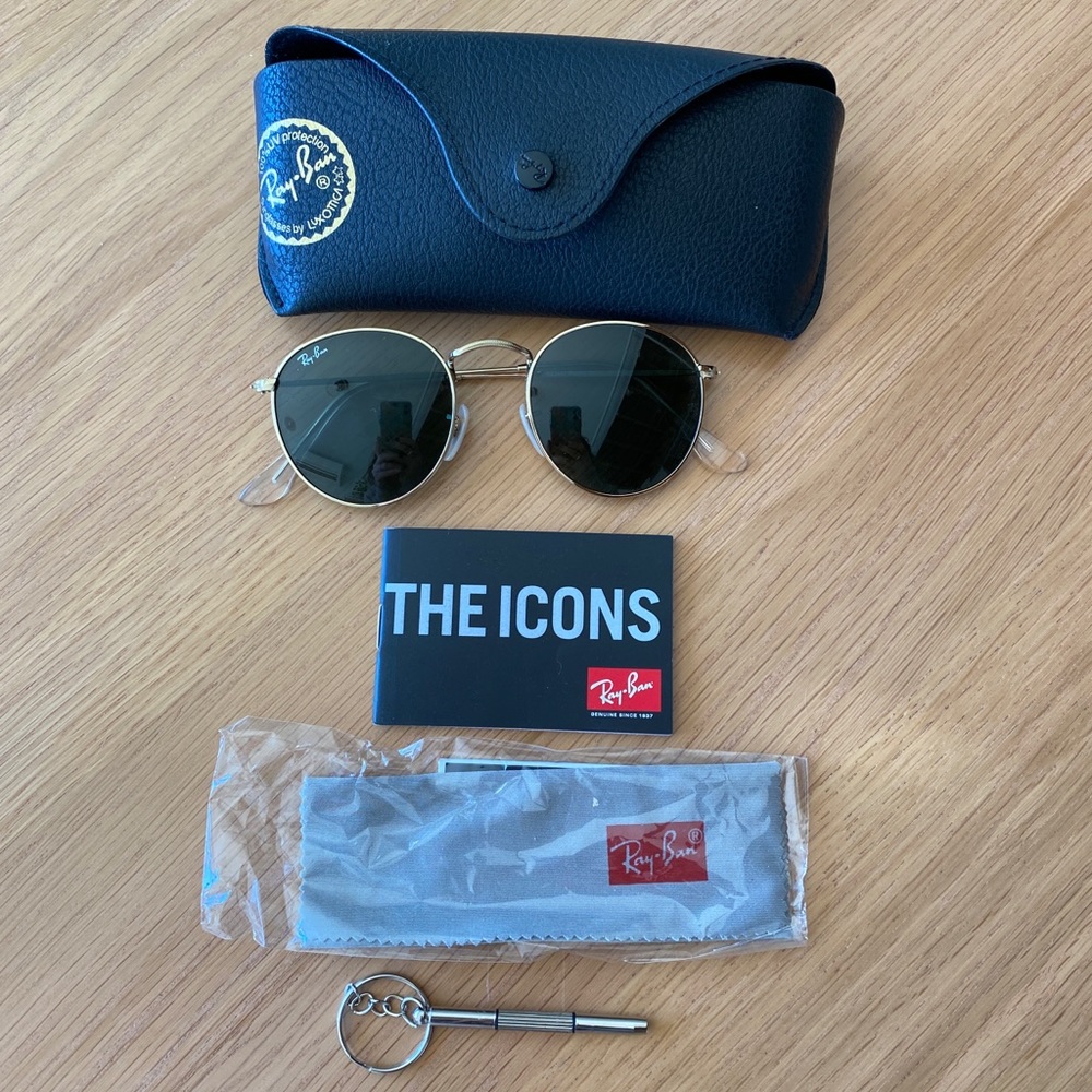 Ray-Ban | Round metal frame sunglasses style 3447 NWOT